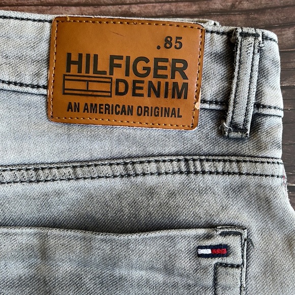 TOMMY HILFIGER | Pale grey skinny leg jeans - Picture 3 of 15